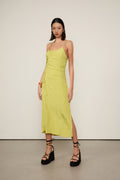 Vestido midi Verdejante cetim verde — frontal