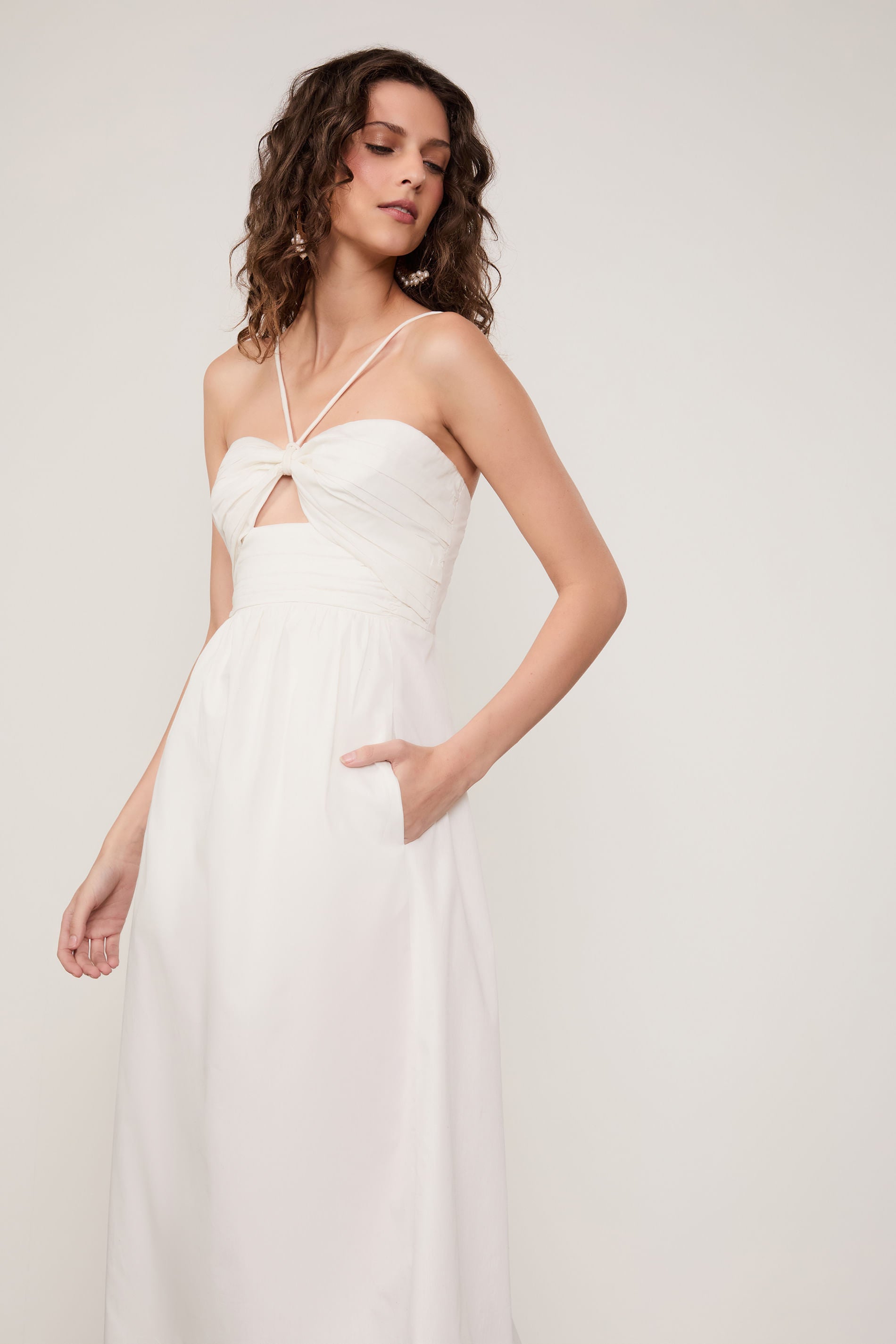 Vestido midi Solaris algodão off white busto franzido — frontal